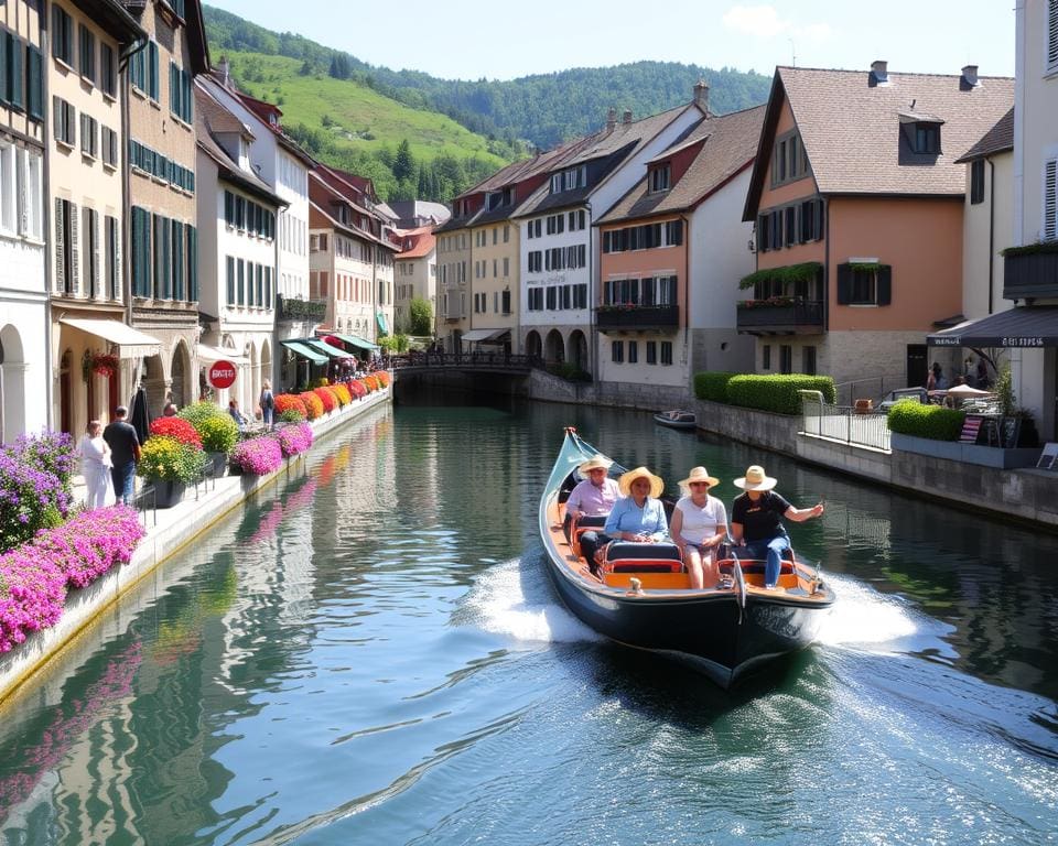 Bootsfahrten in den malerischen Kanälen von Annecy